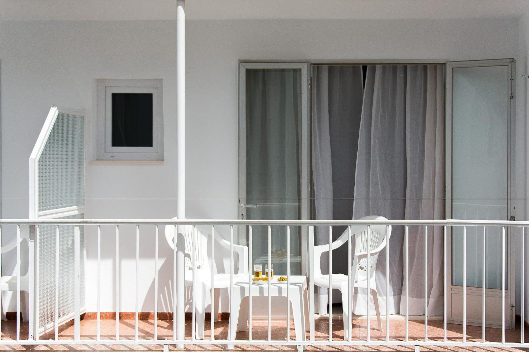 Hostal Menurka ซิวตาเดญา ห้อง รูปภาพ